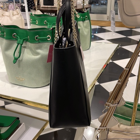 Kate Spade Infinite Large Triple Compartment Tote
COLOR:
Black - Picture 12 of 16